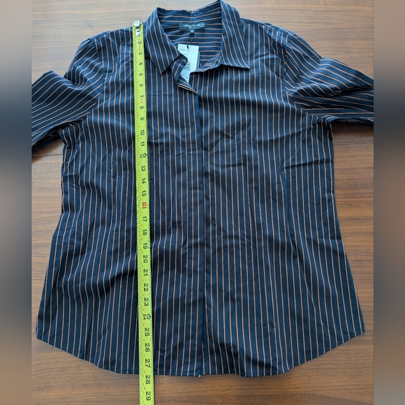 Lafayette 148 New York Button Front Dramatic Cuff Striped Shirt Size 14 New - Picture 10 of 10